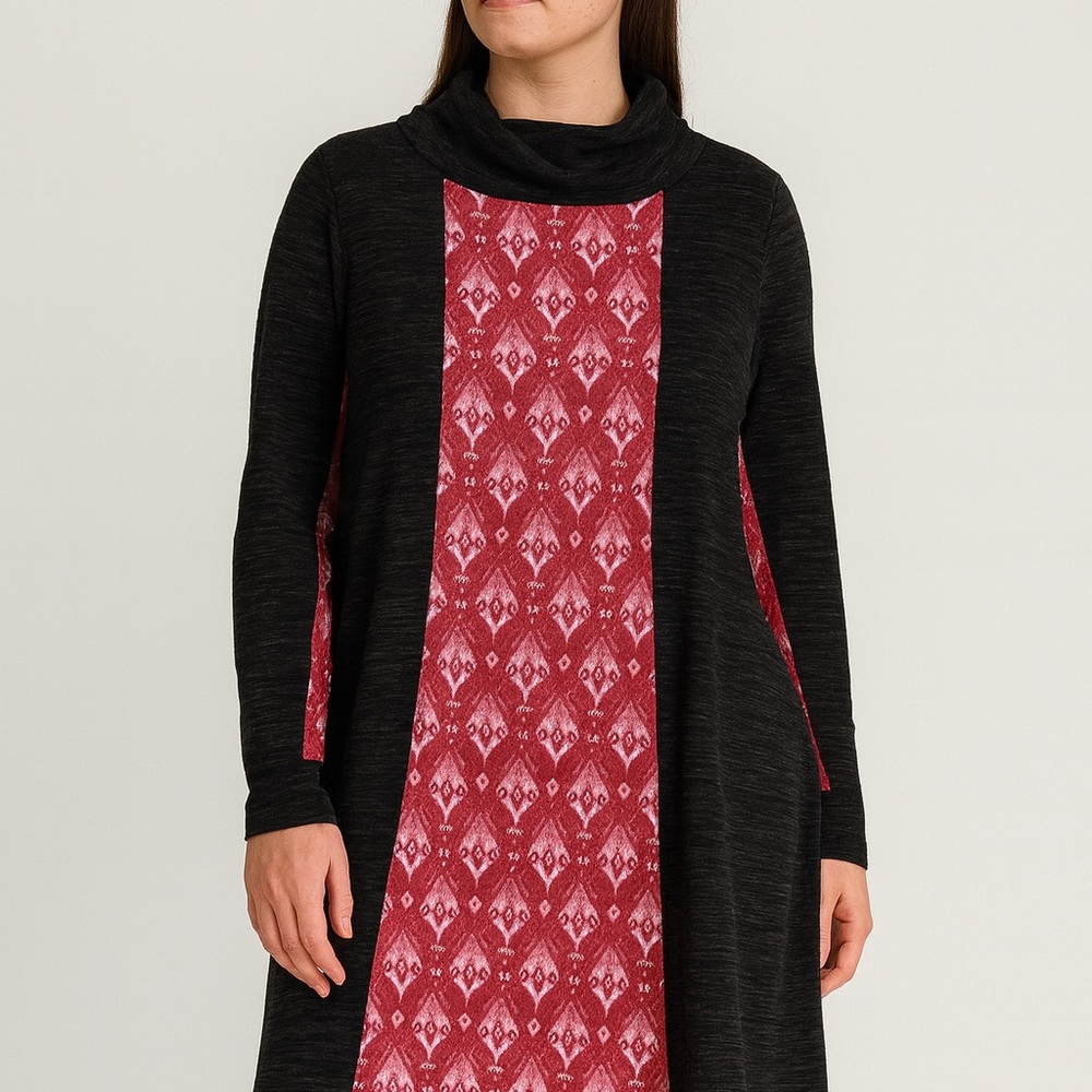 Black and Red Patterned Long Sleeve Dress